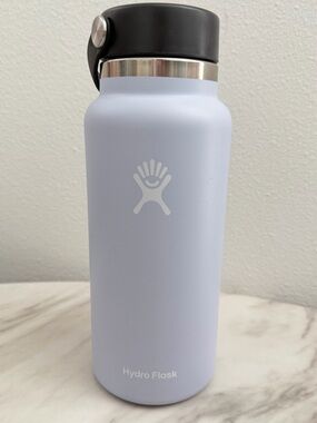 Hydro Flask Light Purple Bottle